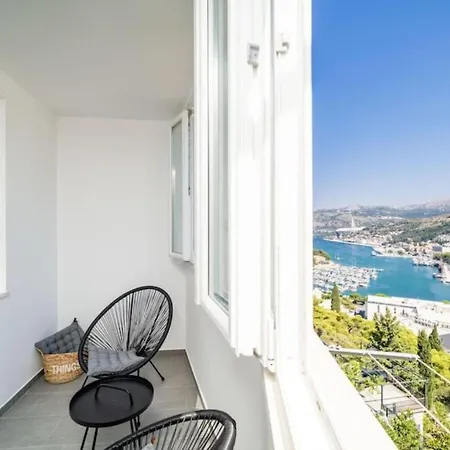 公寓 Petra & Iva *